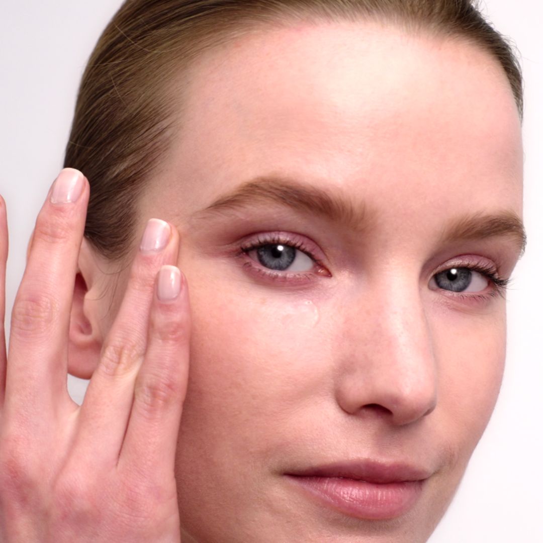 How EviDenS de Beauté's Eye Serum Revitalizes Your Look