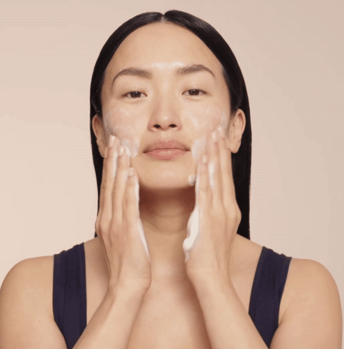 The Ultimate Skincare Routine: Why Cleansing is the First Essential Step - EviDenS de Beauté