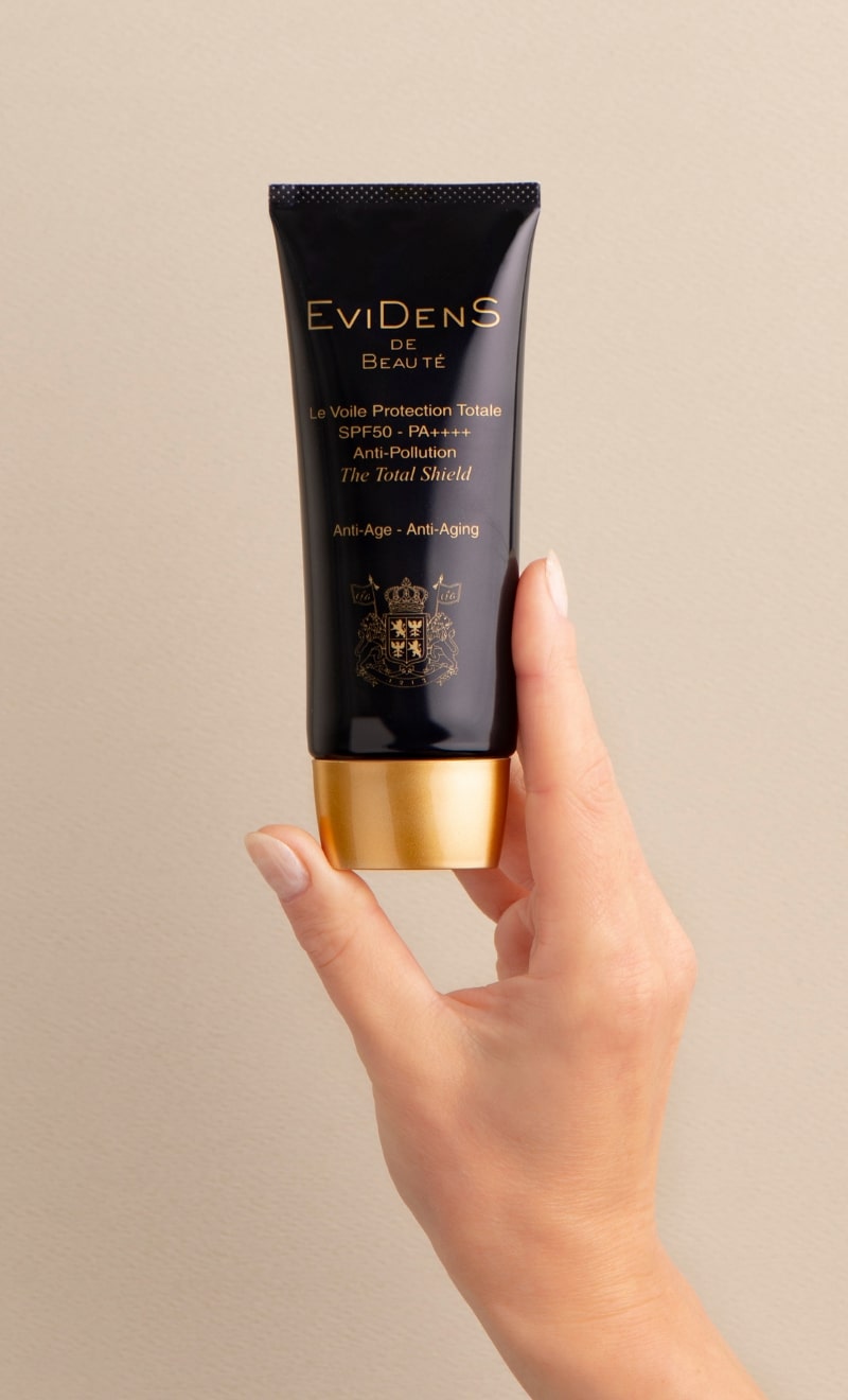 The Total Shield SPF50 | EviDenS de Beauté