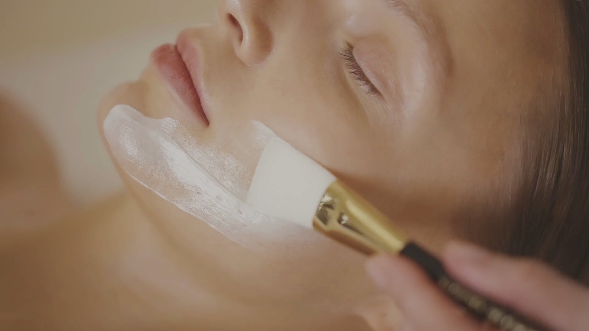 エヴィドンス ドゥ ボーテ：日本の贅沢さでスキンケアを高めましょう